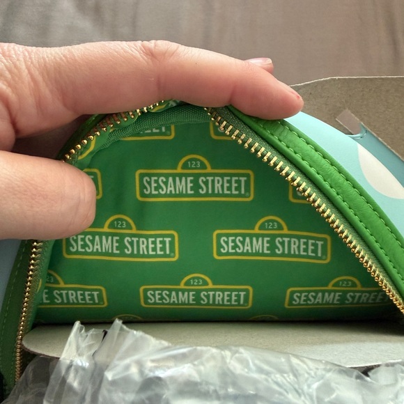 BNWT Loungefly Sesame Street Character Backpack - Picture 4 of 4